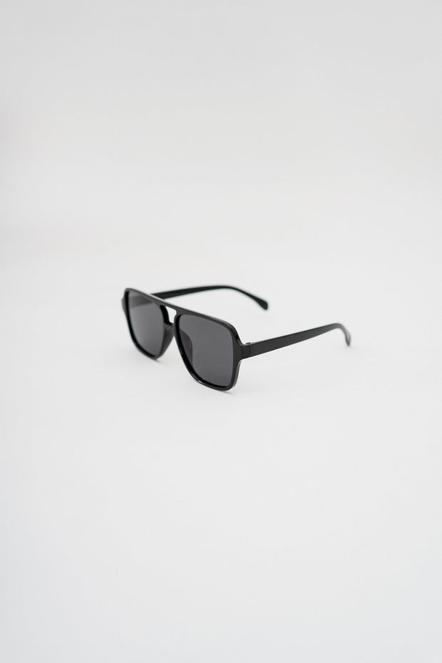 Black Aviators Sunglasses