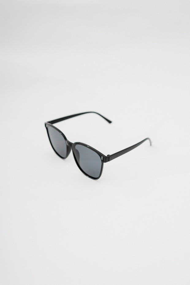 Grey Round Frame Sunglasses