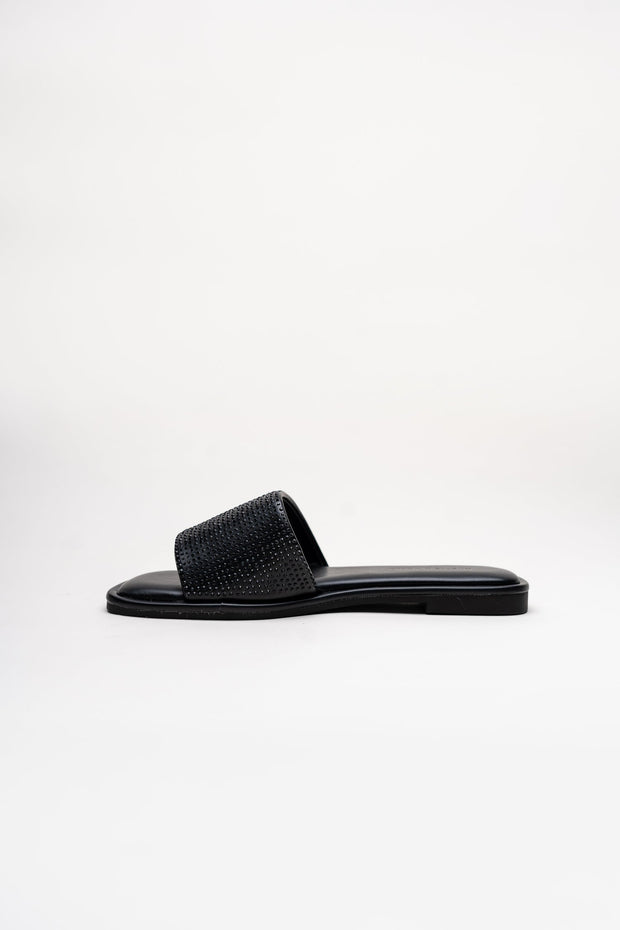 Classic Black Flat