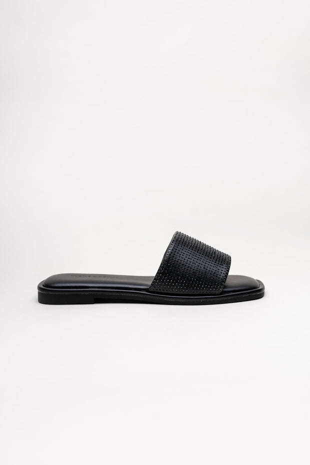 Classic Black Flat
