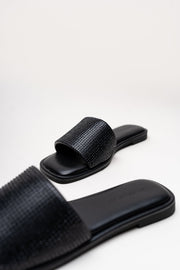 Classic Black Flat