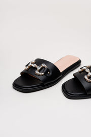 Black Chain Flats