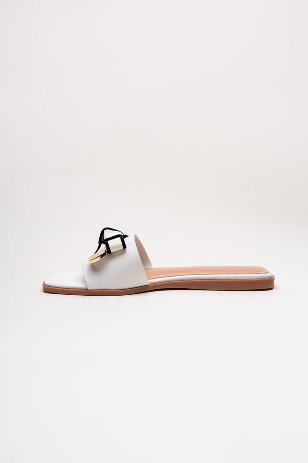White Bow Flats