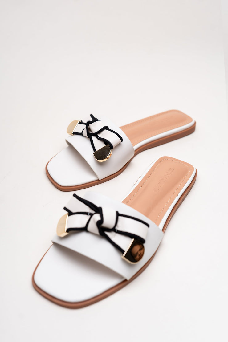 White Bow Flats