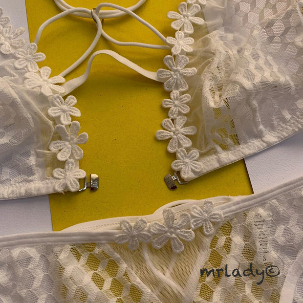 MOST PREMIUM FRONT OPEN FLORAL NET BRA SET