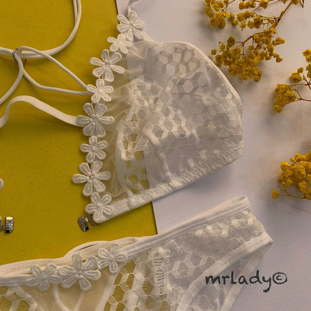 MOST PREMIUM FRONT OPEN FLORAL NET BRA SET