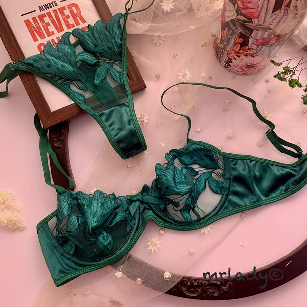 CLASSY NET PETAL BRA SET