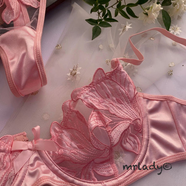 CLASSY NET PETAL BRA SET