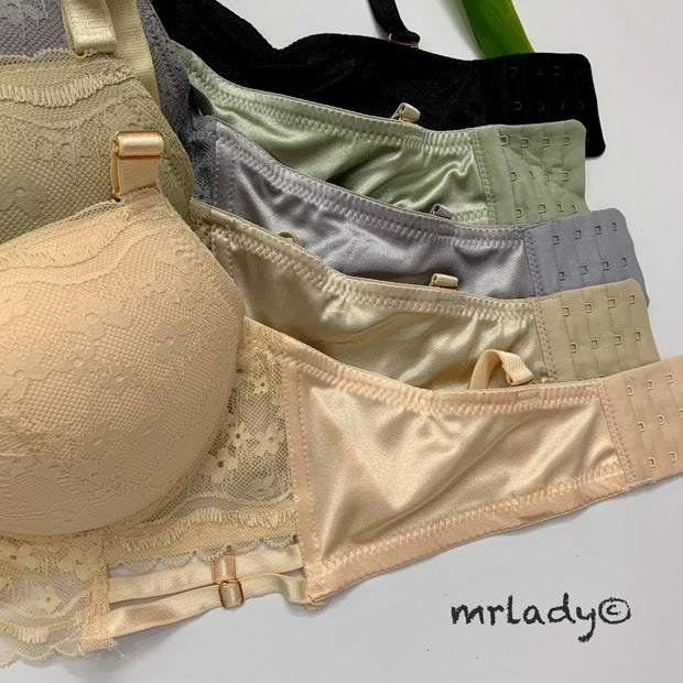 ANGELURA THIN PAD BRA SET